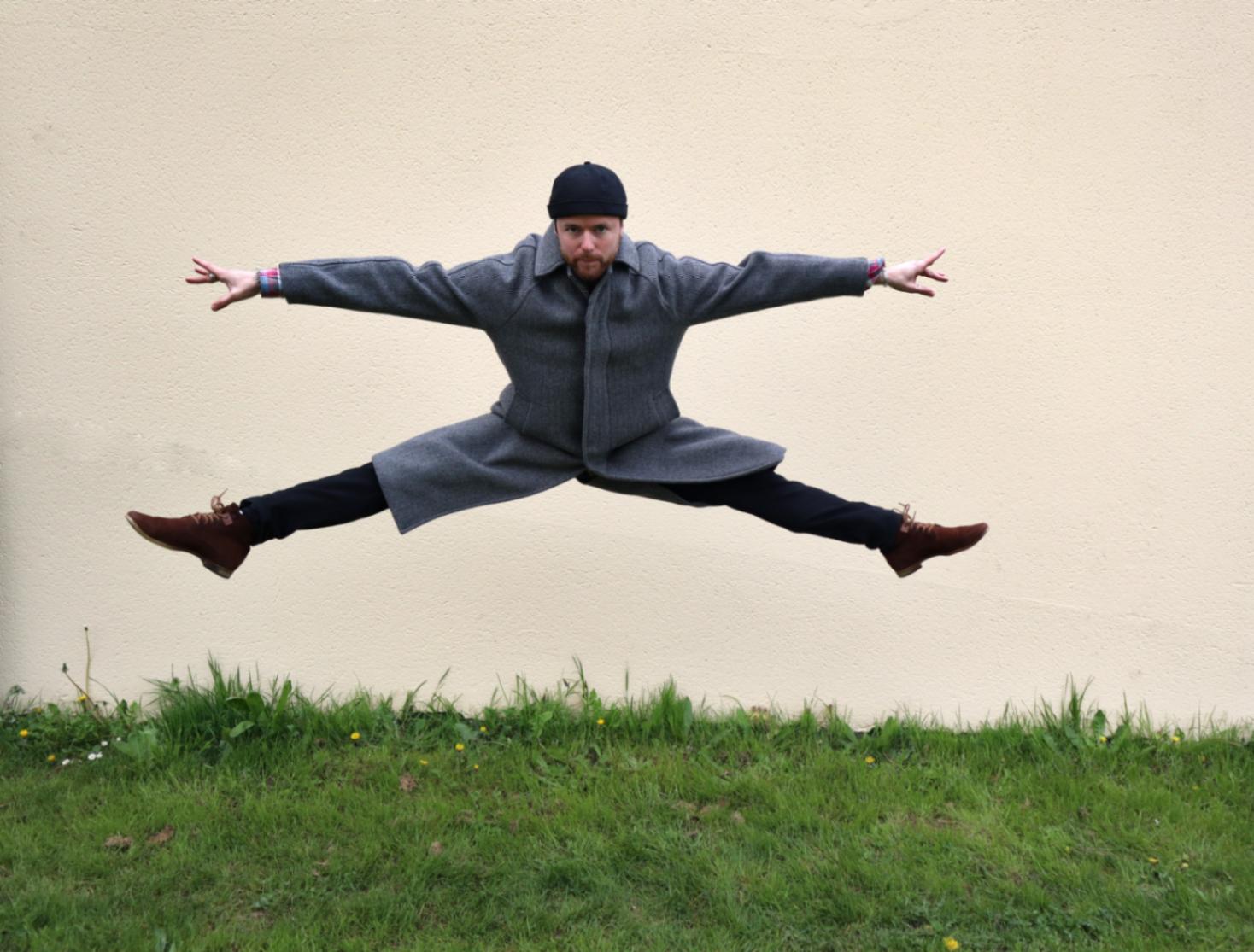 danseur qui effectue un saut