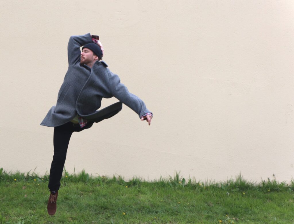 danseur qui fait un saut