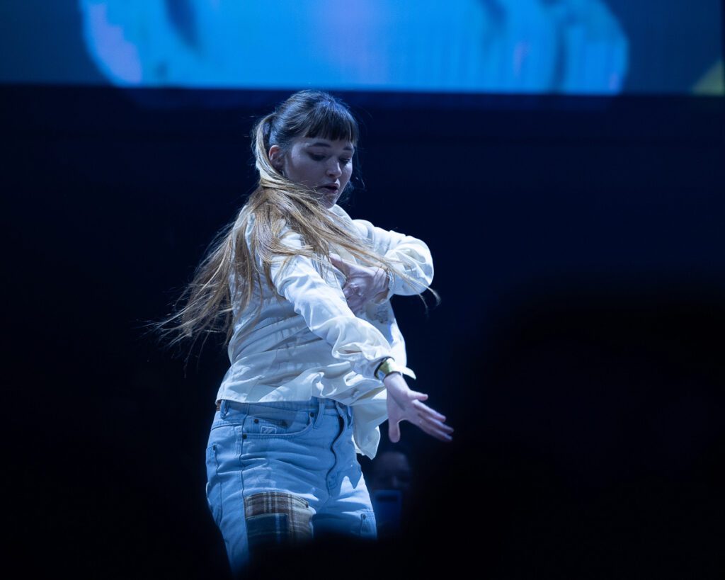 danseuse à un évènement de danse