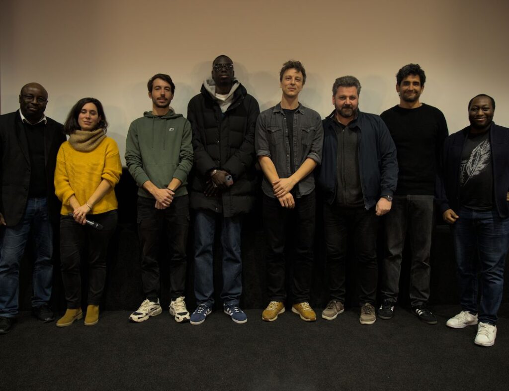 un groupe de réalisateurs à un évènement de cinéma